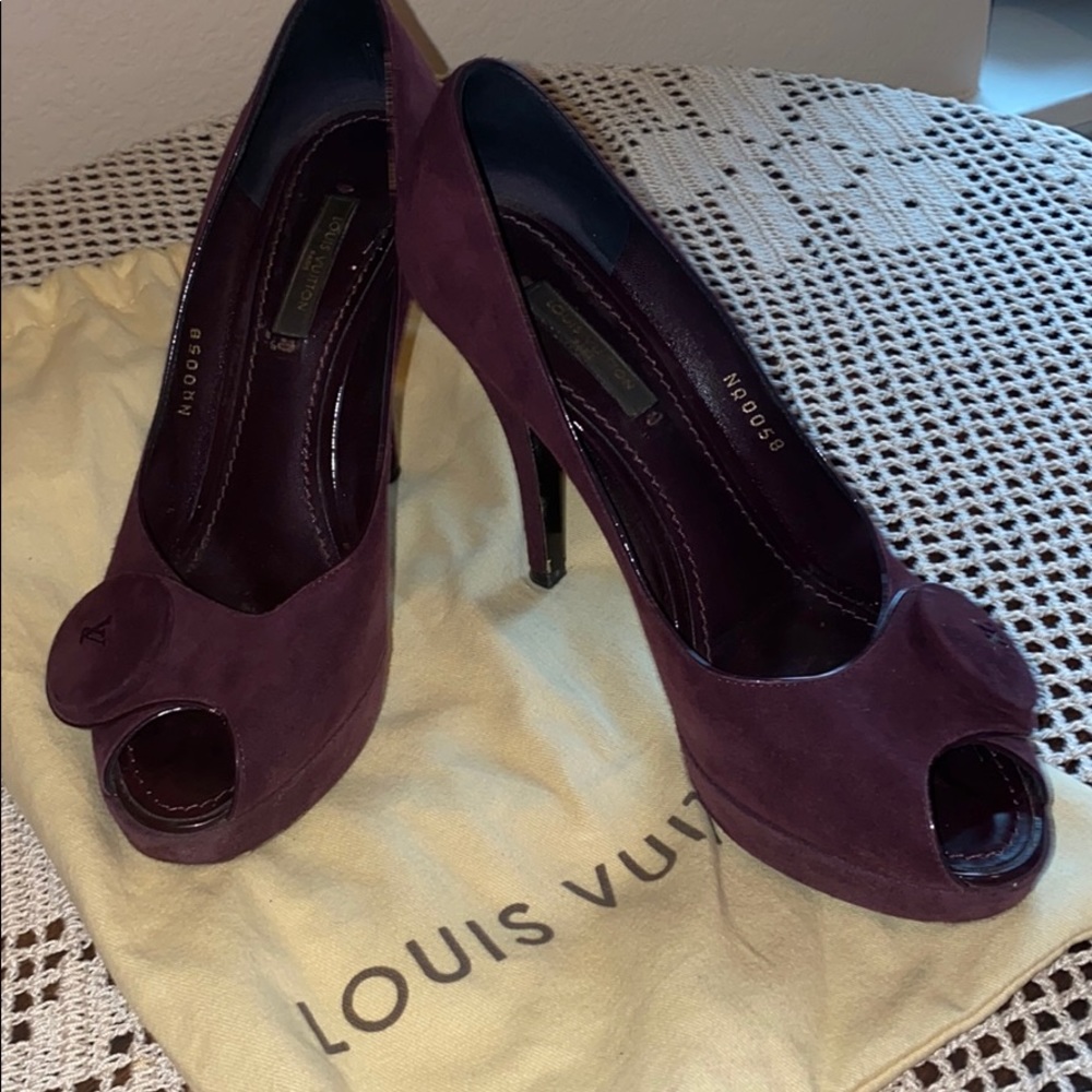 Louis Vuitton Purple Suede Peep Toe Heels Size 36